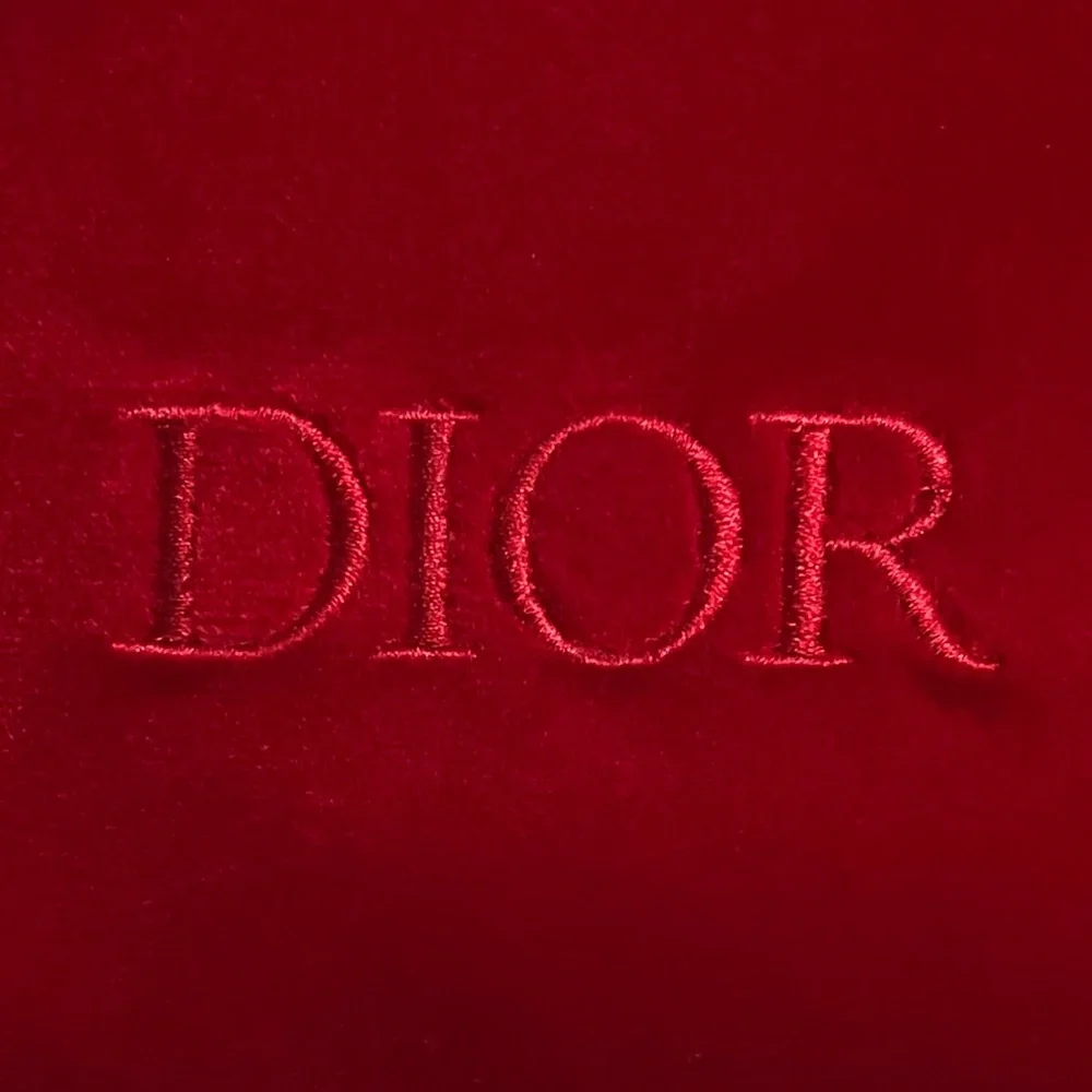 Dior New Red cosmetic bag - Picture 2 of 5